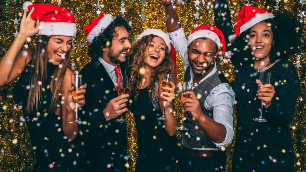 Aesthetic Captions for Christmas (Short & Dreamy)
