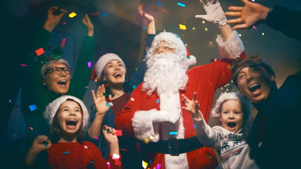 Best Christmas Captions with Friends & Squads